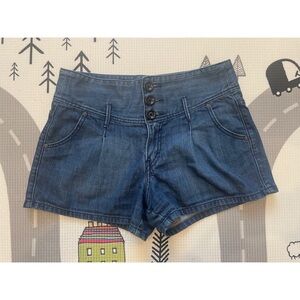 Levi’s vintage denim shorts